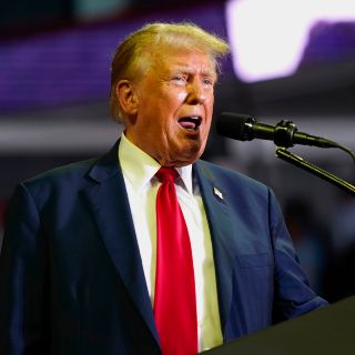 Trump insulta en redes a Biden antes del debate