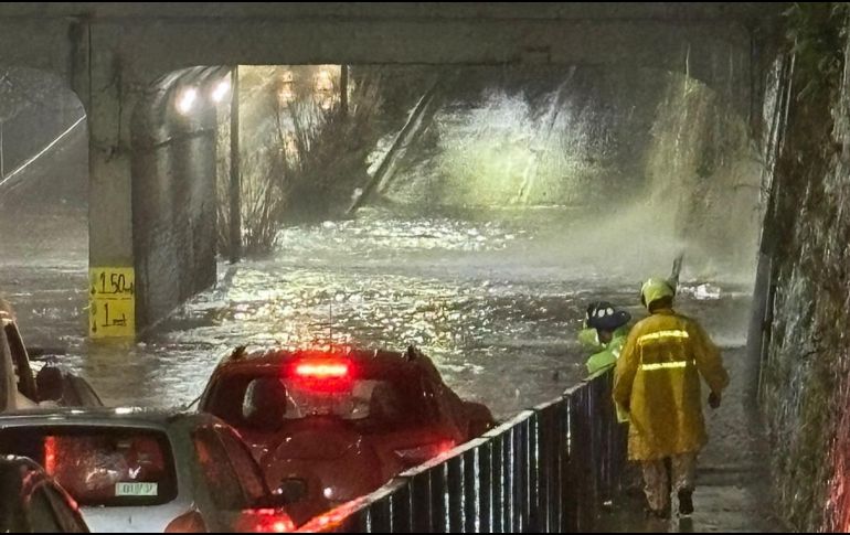 Se tiene el reporte de nueve autos varados en varios puntos de la ciudad. ESPECIAL