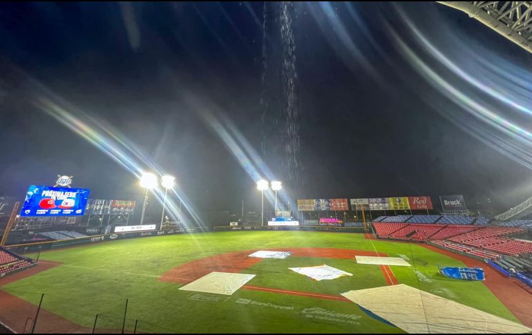 La suspensión de estos partidos representa un desafío tanto para los jugadores como para los aficionados, que deberán reprogramar sus planes para asistir a los juegos. FACEBOOK / Charros de Jalisco Beisbol
