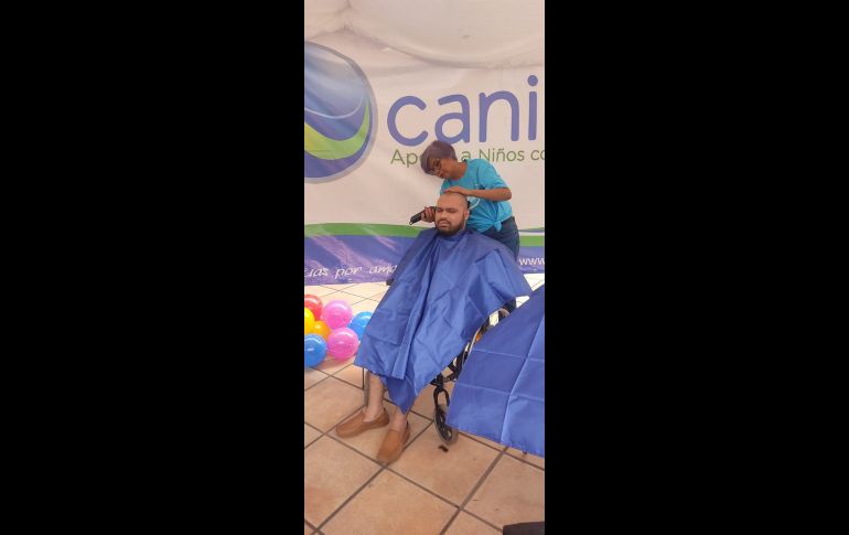 Erick Brandon, es activista social que desde hace muchos años lucha por la inclusión para personas con discapacidad y pacientes con cáncer. ESPECIAL