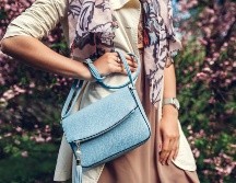 Cómo los accesorios pueden cambiar por completo un look. UNSPLASH