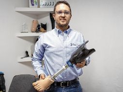 Carlos Calderón Cosío creó Proactible, una empresa dedicada a ofrecer prótesis y rehabilitación económica para personas con amputaciones de miembro inferior. EL INFORMADOR/ H. Figueroa