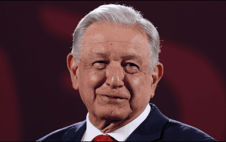 López Obrador declara sentirse contento de que su movimiento continúe en el próximo mandato de la Virtual Presidenta Electa Claudia Sheinbaum. EFE/ S. GUTIÉRREZ