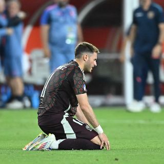 Santiago Giménez rompe el silencio tras fracaso en Copa América