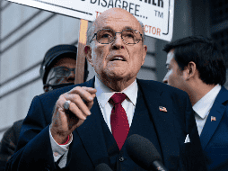 La orden establece que Rudy Giuliani debe 