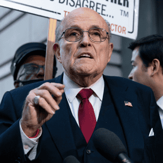 Ex abogado de Trump, despojado de licencia en NY por mentir sobre elecciones