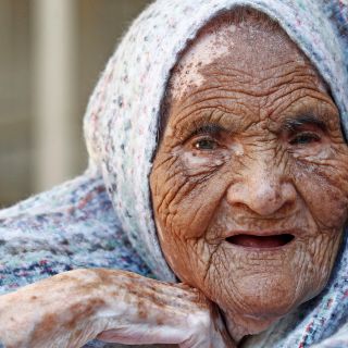 Revisa los 10 hábitos saludables para la vejez