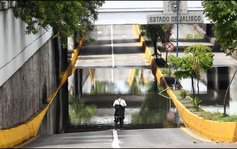 La fuerte tormenta de anoche causó estragos en toda el Área Metropolitana de Guadalajara. EL INFORMADOR / H. Figueroa