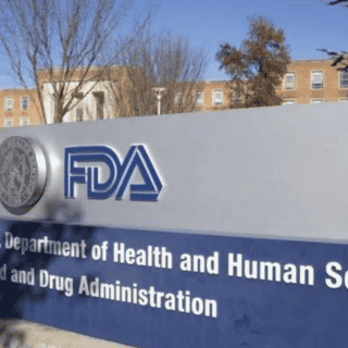 FDA aprueba nuevo tratamiento para Alzheimer en etapas tempranas