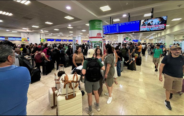 Se espera que Beryl llegue a tierra en el estado de Quintana Roo la noche del jueves o en las primeras horas del viernes, según informó este miércoles el Servicio Meteorológico Nacional (SMN). EFE / A. Cruz