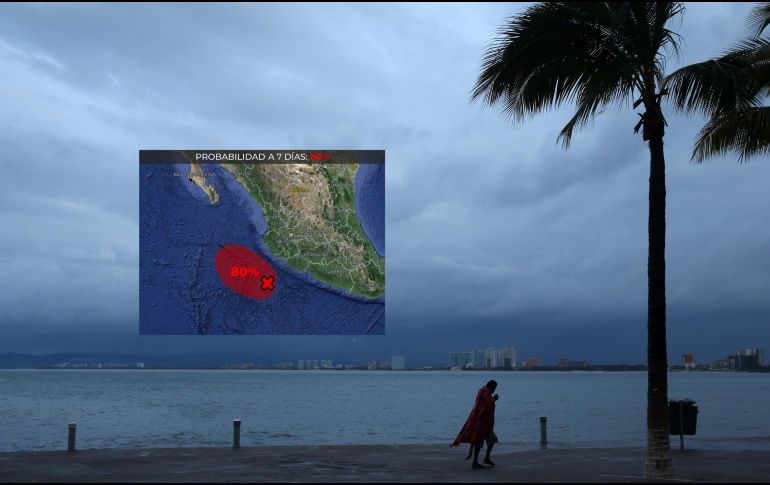 Si las tendencias de desarrollo continúan, es probable que se inicien advertencias en este sistema como una depresión tropical esta misma mañana, dice el NHC. ESPECIAL / EL INFORMADOR, Conagua