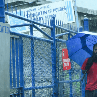 Al menos dos muertos deja el huracán "Beryl" a su paso por Jamaica