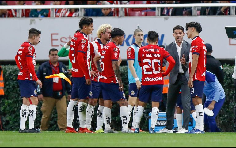 El torneo aún no ha iniciado para las Chivas, pero las malas noticias ya se presentaron en el entorno rojiblanco. IMAGO7