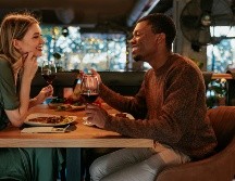 Descubre actividades originales para que la primera vez que se vean en la vida real sea memorable. GETTY IMAGES ISTOCK