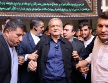 Masoud Pezeshkian ganó hoy la segunda vuelta de las elecciones presidenciales en Irán, imponiéndose al conservador Saeed Jalili con la promesa de tender la mano a Occidente. EFE / STR