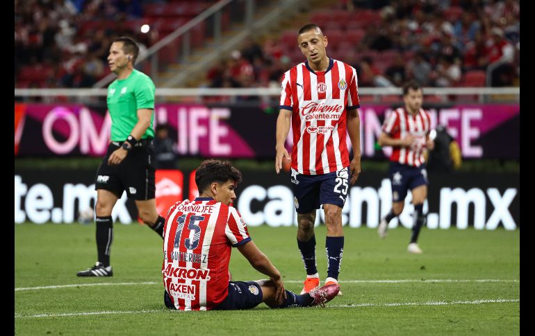 El primer tiempo del Rebaño dejó una sensación agridulce, pues a pesar de que el Guadalajara fue mejor sobre el terreno de juego, al final sus fallas a la hora de la definición terminaron por pasarles factura. EL INFORMADOR / H. Figueroa