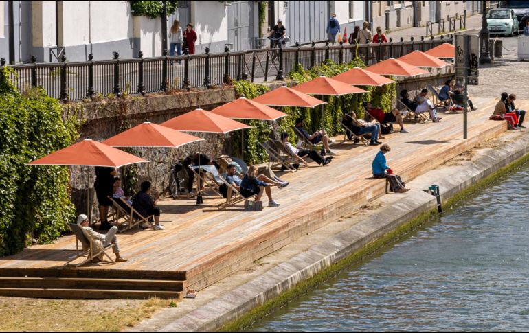 El Sena se abre al público en un verano marcado por los Juegos Olímpicos. EFE/A. Pain