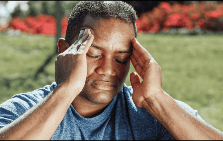 Comprender las causas médicas y los factores externos que contribuyen al dolor de cabeza puede ser el primer paso para manejar y prevenir este síntoma común.  CANVA