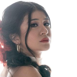 Nicole Vega promueve su EP “De 5 en 5”