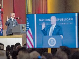 Busca los votos de indecisos y, por ello, presentó un plan que fue sorpresivo, incluso para algunos militantes. EFE