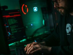 Los atacantes pueden permanecer sin ser detectados hasta 10 días. UNSPLASH / KEEPCODING