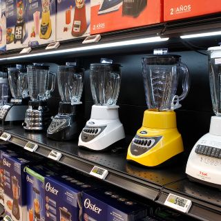 Vidrio o plástico: ¿Cuál es mejor vaso para la licuadora?