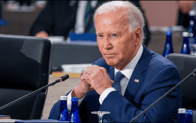 Cuando una reportera le preguntó si Pelosi todavía le apoya, Joe Biden hizo algo inesperado. EFE / S. Thew