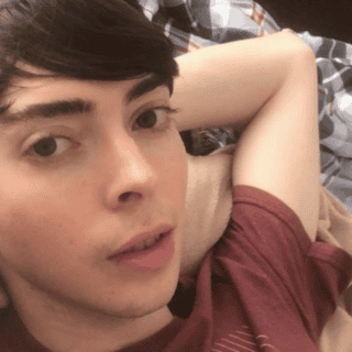 Conoce a Brandon Miles May, hombre de 35 años que se hizo viral por parecer de 15