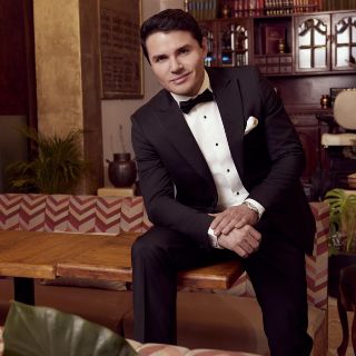 Horacio Palencia muestra su lado más sugerente con 'La Fogata'