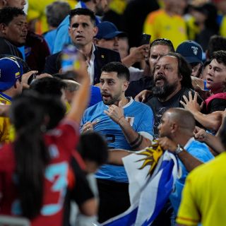 Revelan el motivo por el que jugadores de Uruguay pelearon con aficionados colombianos