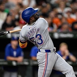 Adolis García representará a los Rangers en el Derbi de Jonrones