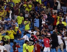 Tras el triunfo de Colombia contra Uruguay, los jugadores uruguayos Darwin Núñez, Ronald Araújo y José María Giménez saltaron a las gradas y se pelearon con unos aficionados colombianos. AFP / T. Nwachukwu