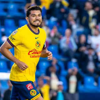 El América cumple fuera del estadio Azteca