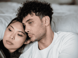 El psicólogo Bob Taibbi afirma que existen ciertas habilidades que puedes desarrollar para superar situaciones difíciles. ESPECIAL/CANVA