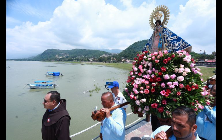 Para pedir por un buen temporal de lluvias la Virgen de Zapopan arribó este domingo al municipio de Chapala. CORTESÍA