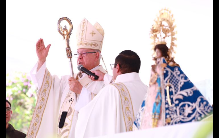 Para pedir por un buen temporal de lluvias la Virgen de Zapopan arribó este domingo al municipio de Chapala. CORTESÍA
