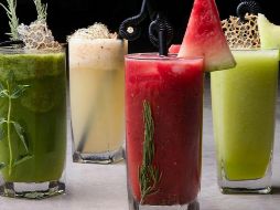 Muchas personas incorporan el consumo de jugos naturales a su dieta, y es por ello que frutas como la naranja y el limón aparecen entre sus preferidas. UNSPLASH/ Sajad Darvishi