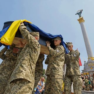 Alistan rotaciones en el frente de batalla en Kiev