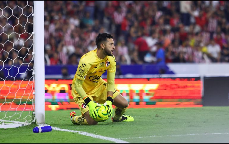 Camilo Vargas se dice listo y dispuesto para ponerse los guantes y defender la cabaña rojinegra este viernes, cuando los Zorros visiten al Puebla en la Jornada 4 del Apertura 2024. IMAGO7.