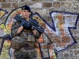 La espectacularidad de la ceremonia incluye el reto de vigilar un entorno urbano con múltiples puntos vulnerables. EFE/A. Pain