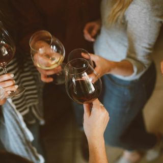 ¿Qué tan malo es beber alcohol cada fin de semana?