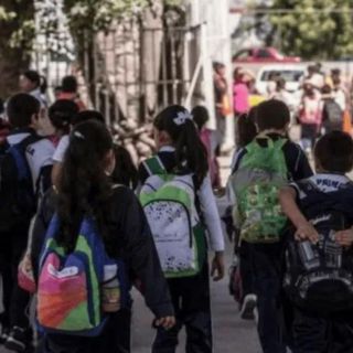 Conoce los estados que darán uniformes y útiles escolares gratis