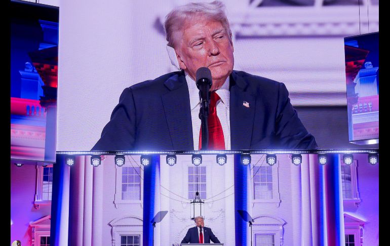 También habló con los familiares de los tres heridos en el intento de magnicidio, que ha sacudido a Estados Unidos. EFE/ J. Lane