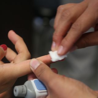 IMSS advierte que el ovario poliquístico puede detonar diabetes o hipertensión
