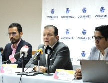 La colaboración con los gobiernos actuales como los entrantes es esencial para crear políticas públicas que fortalezcan la economía local y maximicen los beneficios de esta tendencia, no solo en la atracción de inversión, sino también en el fortalecimiento de las empresas nacionales. CORTESÍA
