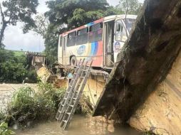En el punto se reportaron 6 personas lesionadas, las cuales fueron trasladadas para su atención hospitalaria. ESPECIAL