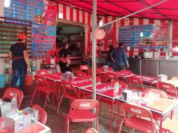 ¿Prisa y hambre? Esta taquería promete entregarte en unos segundos tu pedido de tacos. ESPECIAL / Facebook Taqueria y carnicería el pelón