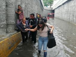 En el camión viajaban un total de 28 pasajeros. ESPECIAL.