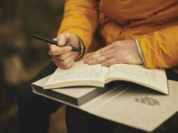 Al desarrollar una rutina de escritura que incluya estas técnicas, puedes mejorar no solo tu capacidad de recordar información, sino también tu habilidad para expresarte de manera más clara y efectiva. CANVA