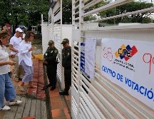 En estas elecciones, en las que compiten 10 candidatos, el presidente Nicolás Maduro busca continuar el legado del chavismo, en el poder desde 1999, mientras que González Urrutia se postula por primera vez. EFE / M. Caicedo